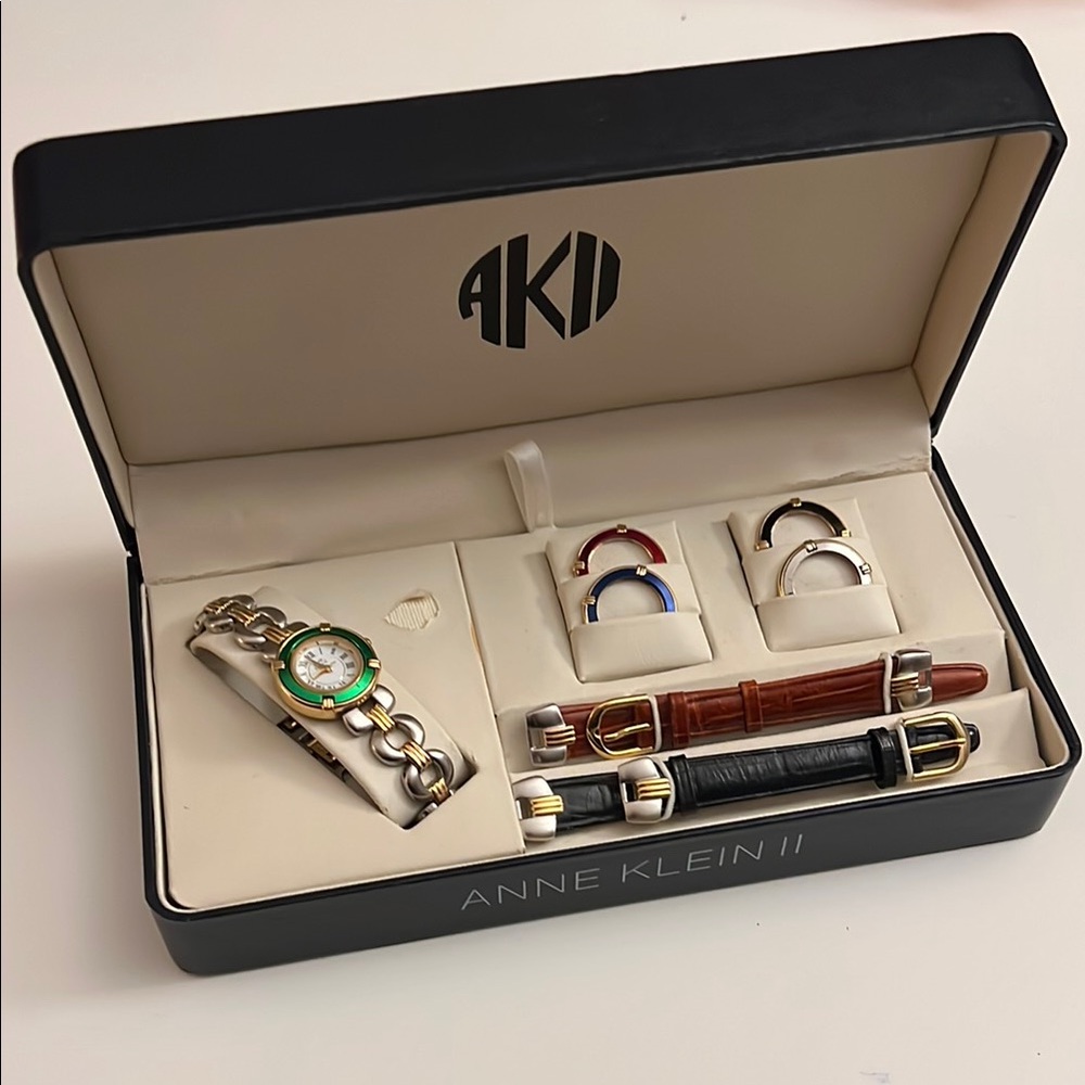 Working Deadstock Vintage Anne Klein II Watch w/ Changeable Bezel & Strap